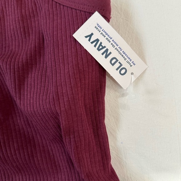 NWT Old Navy halter top​​​​​​ - Picture 3 of 4